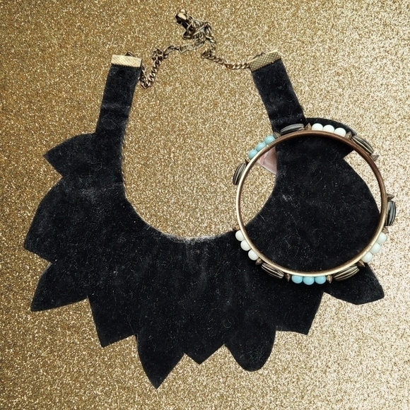 2 Pc Vintage Handmade Beaded Boho Bib Necklace and Bracelet Set - Picture 4 of 5